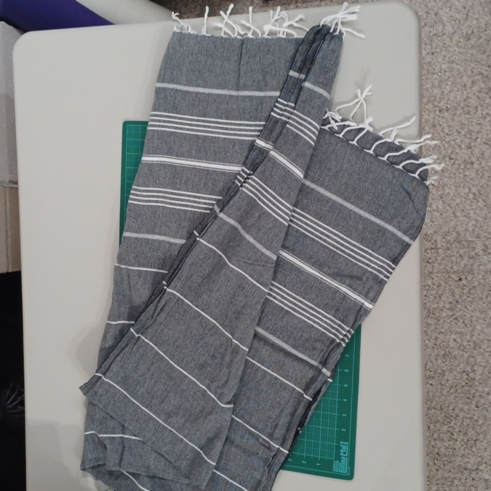 HUCKBERRY Turkish Towel SULTAN Turkish Towel in Black (#3)